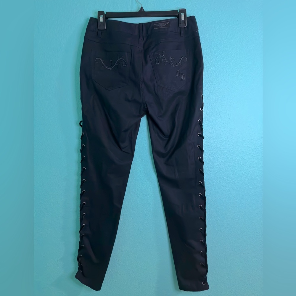 Harley Davidson black jeans , size 4. Never worn.
